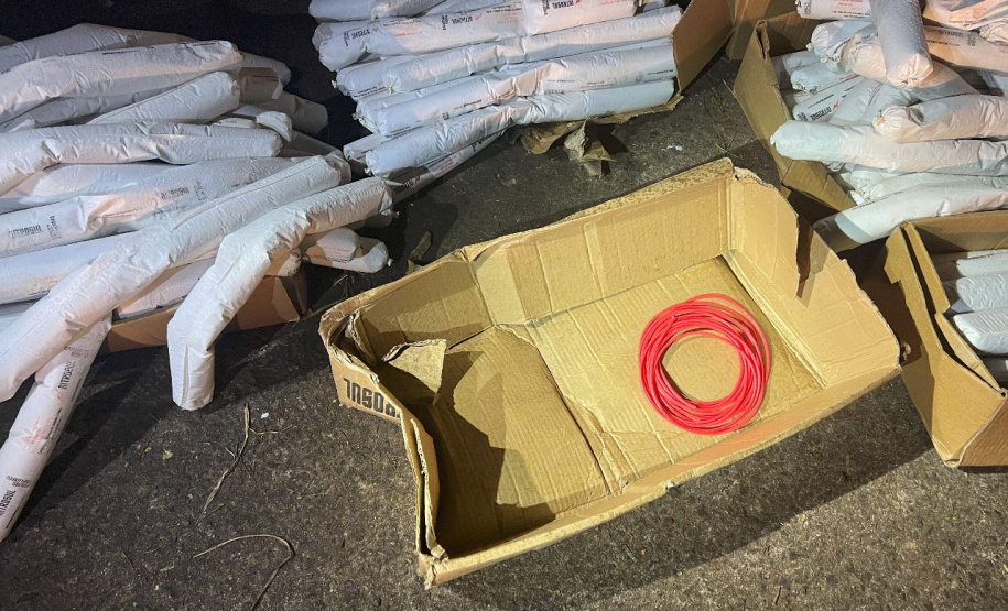 Ação do Esquadrão Antibombas: PMPR acha 237 kg de explosivos em carro em Campo Mourão