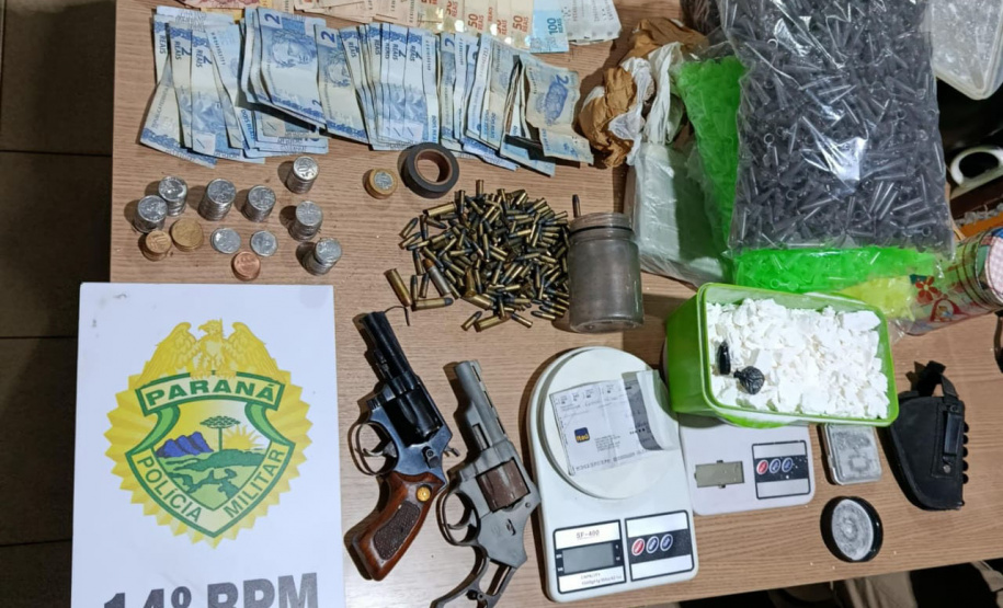 PMPR apreende armas, uma tonelada de maconha e cigarros em ações no Interior do Estado