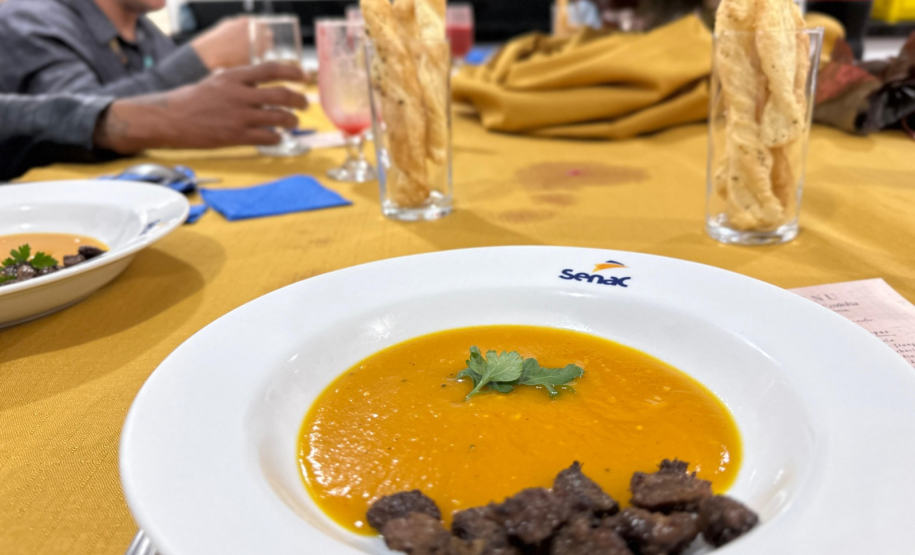 Custodiadas da Cadeia Pública Feminina de Londrina concluem curso de auxiliar de cozinha