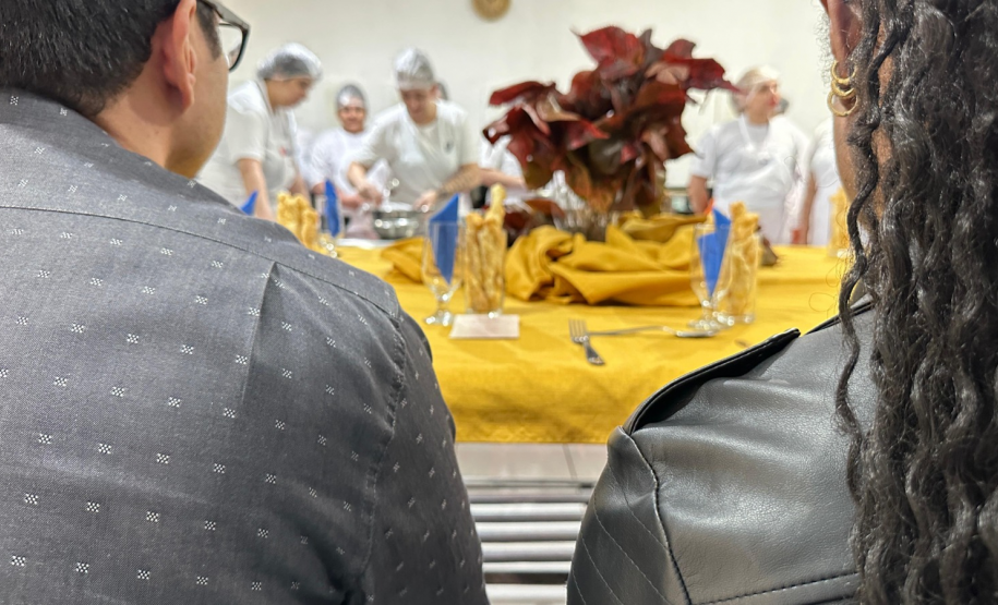Custodiadas da Cadeia Pública Feminina de Londrina concluem curso de auxiliar de cozinha