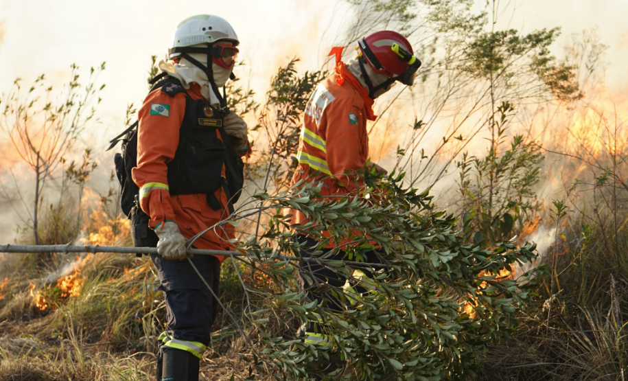 Dias secos e de sol aumentam ainda mais o risco de incêndios causados por balões