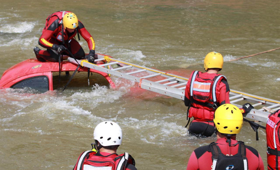 Com 583 ocorrências em 2025, Bombeiros reforçam cuidados para evitar afogamentos