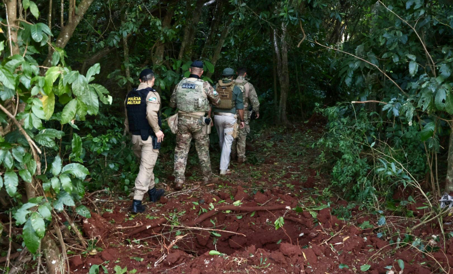 Ação integrada desativa porto clandestino usado para o tráfico na fronteira com o Paraguai