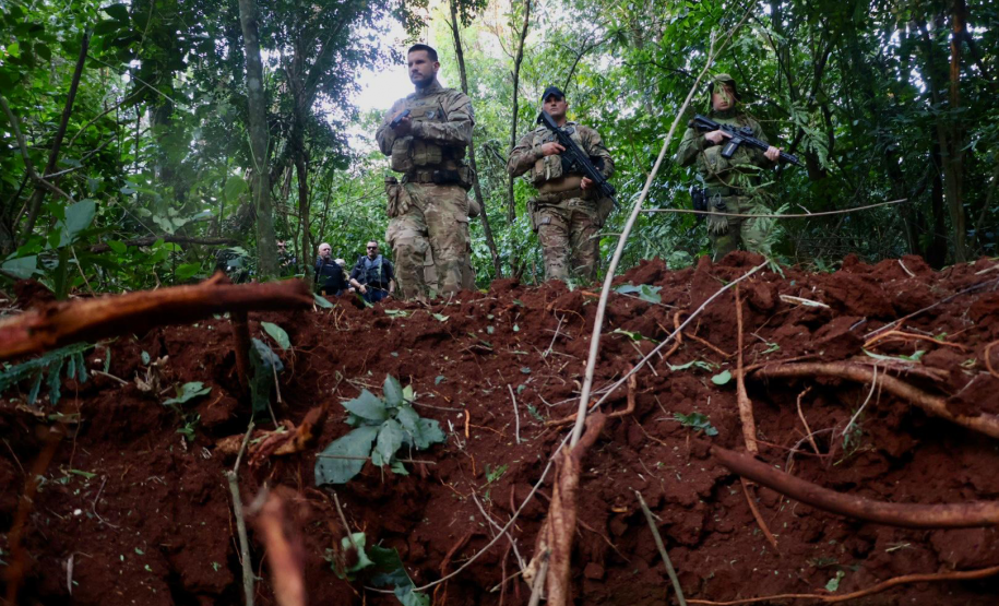 Ação integrada desativa porto clandestino usado para o tráfico na fronteira com o Paraguai