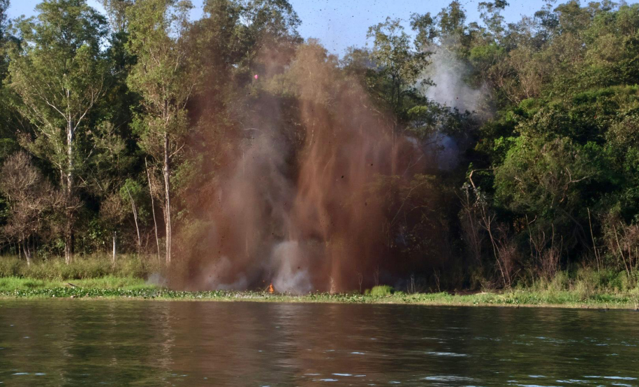 Ação integrada desativa porto clandestino usado para o tráfico na fronteira com o Paraguai