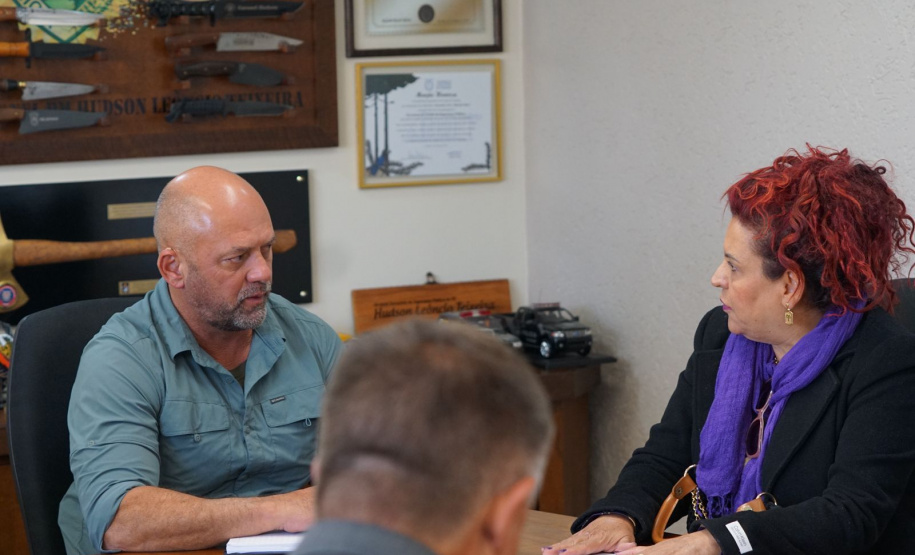 Secretário Hudson se reúne com deputado estadual e prefeita de Mandaguari