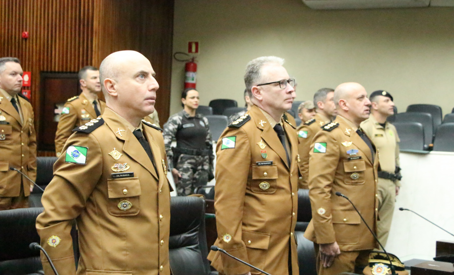 Sessão Solene na Assembleia Legislativa do Paraná celebra 171 anos da PMPR com homenagem a policiais militares