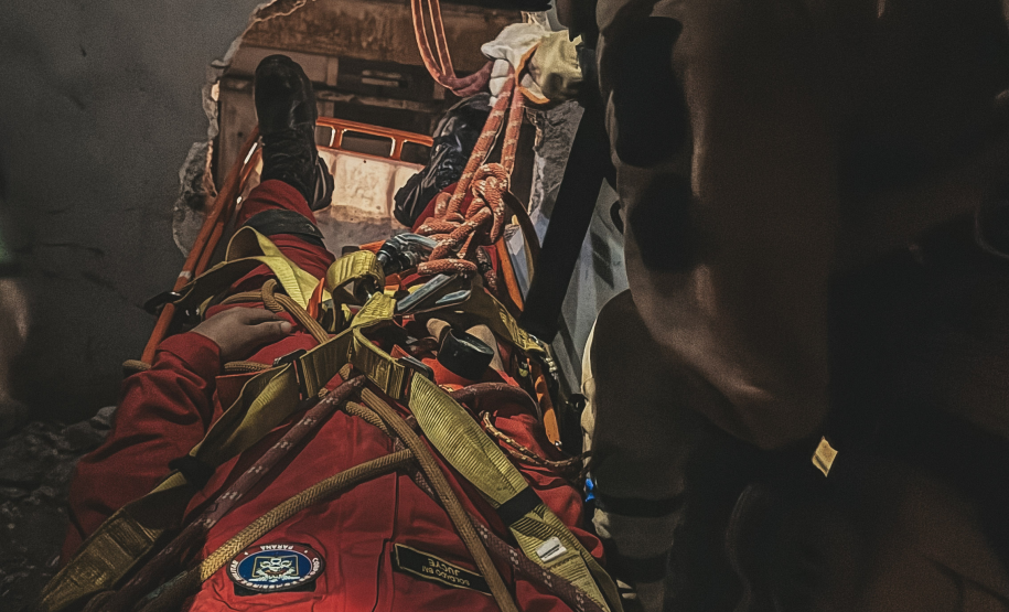 Padrão internacional: bombeiros concluem curso de protocolos da ONU para deslizamentos