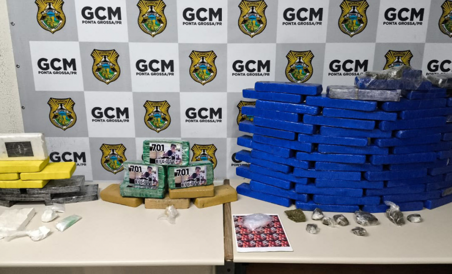 PCPR e GCM prendem dois homens e apreendem 60 quilos de drogas em Ponta Grossa