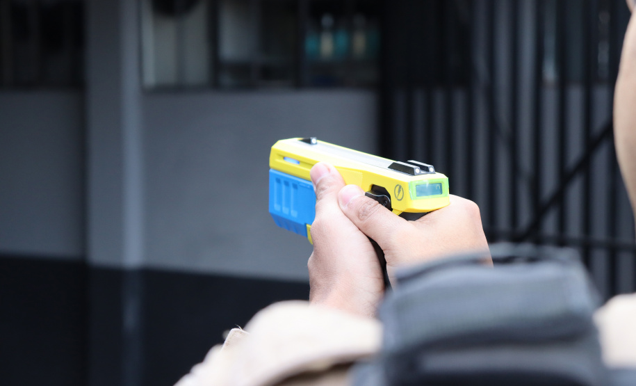 Polícia Militar do Paraná começa a utilizar Tasers em operações nas ruas