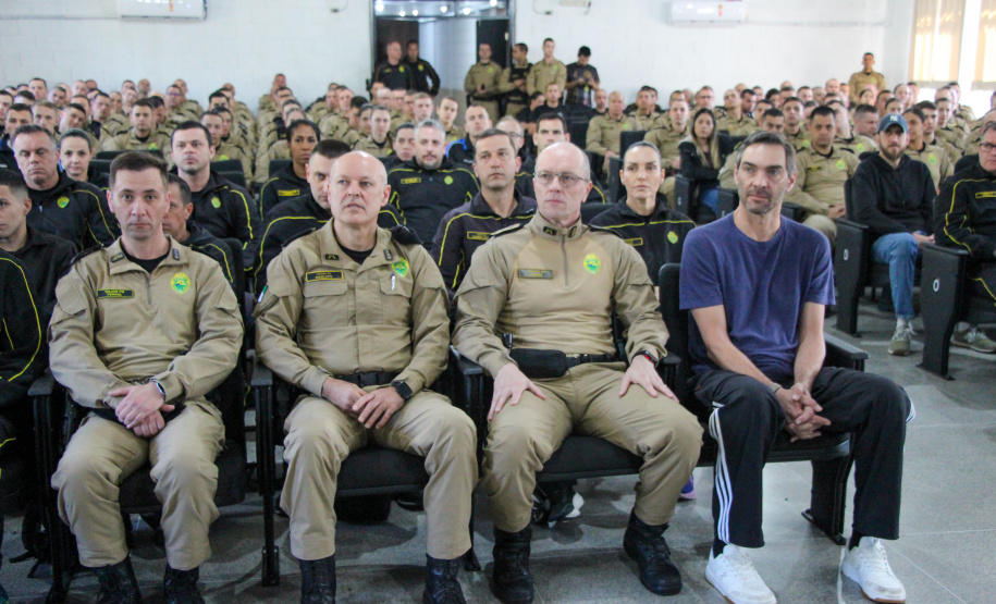 Com palestra de Giba, PMPR inicia a Copa PMPR de Voleibol 2025