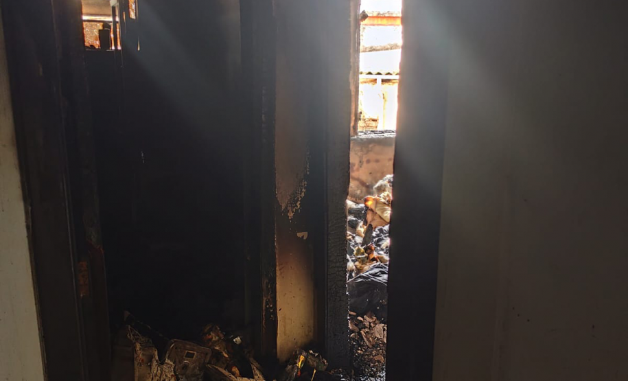 Incêndio em prédio no centro de Curitiba