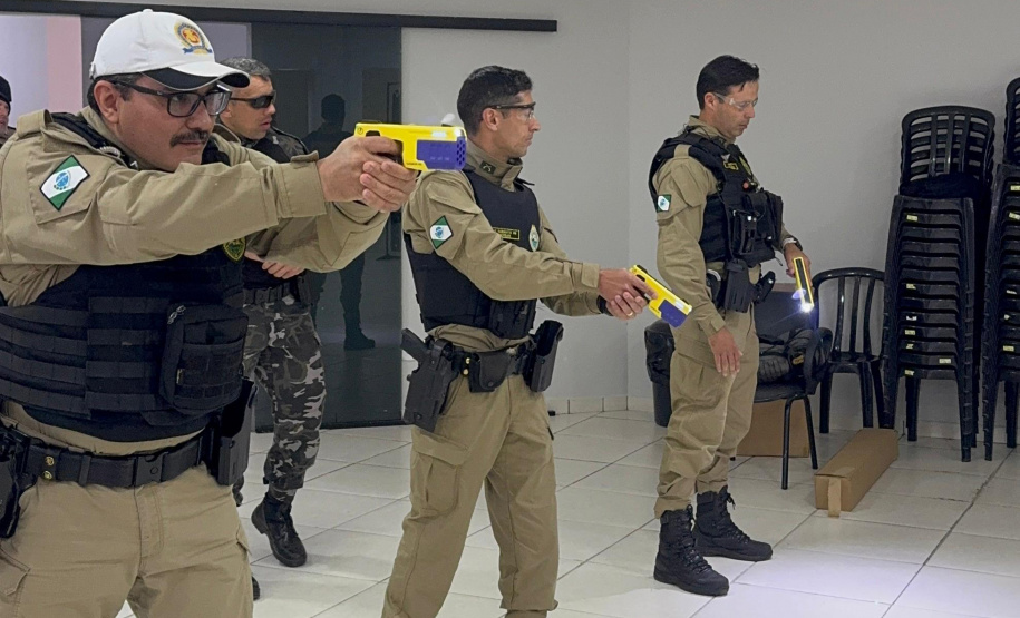 Polícia Militar do Paraná começa a utilizar Tasers em operações nas ruas