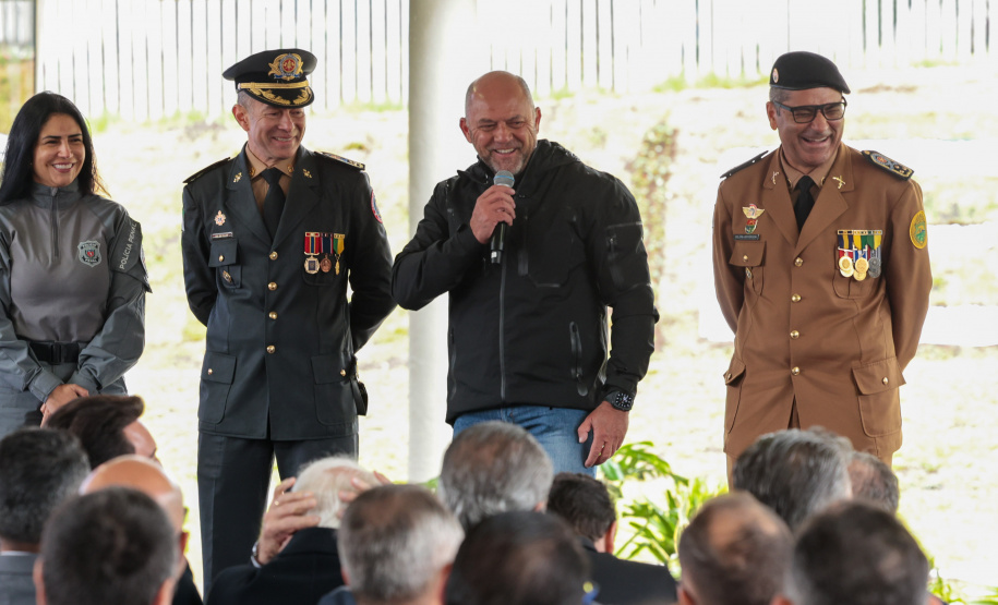 Governo do Paraná inaugura Escola Superior de Bombeiro Militar e entrega 64 novas viaturas na comemoração dos 113 anos da corporação
