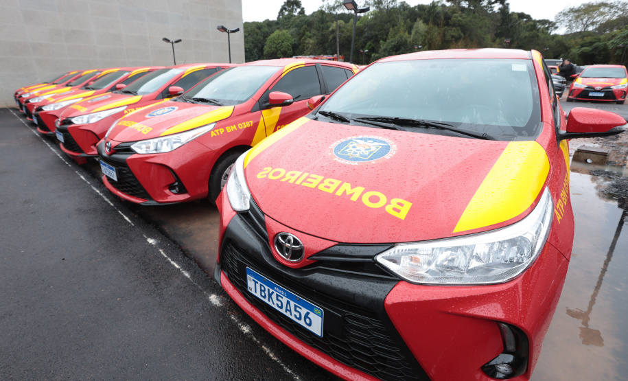 Governo do Paraná inaugura Escola Superior de Bombeiro Militar e entrega 64 novas viaturas na comemoração dos 113 anos da corporação