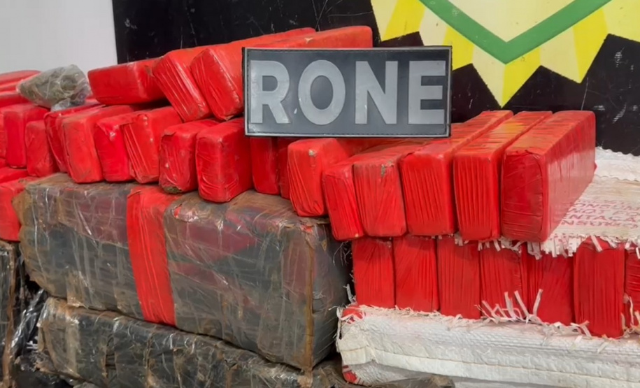 PMPR apreende 313 quilos de maconha e prende três em Curitiba