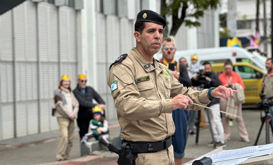 Música e esperança: Banda da PMPR faz show para crianças do Hospital Pequeno Príncipe
