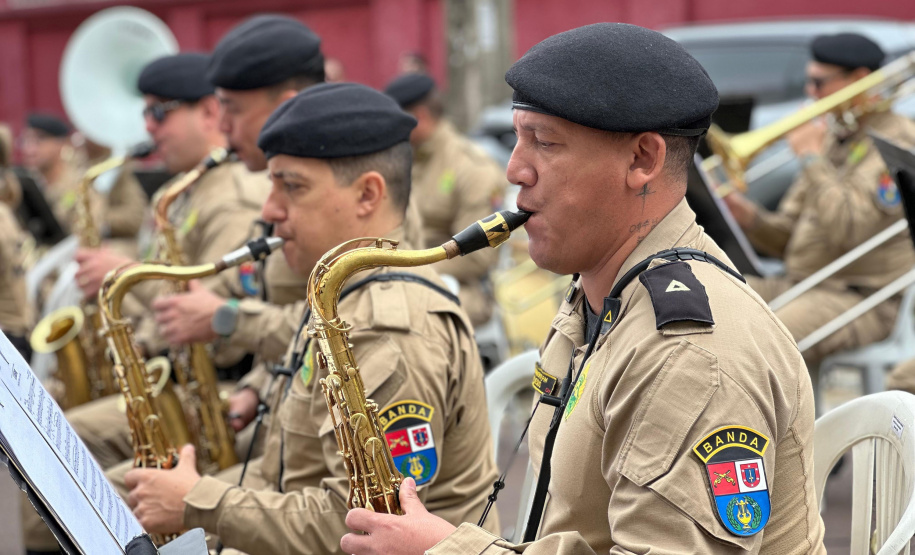 Música e esperança: Banda da PMPR faz show para crianças do Hospital Pequeno Príncipe