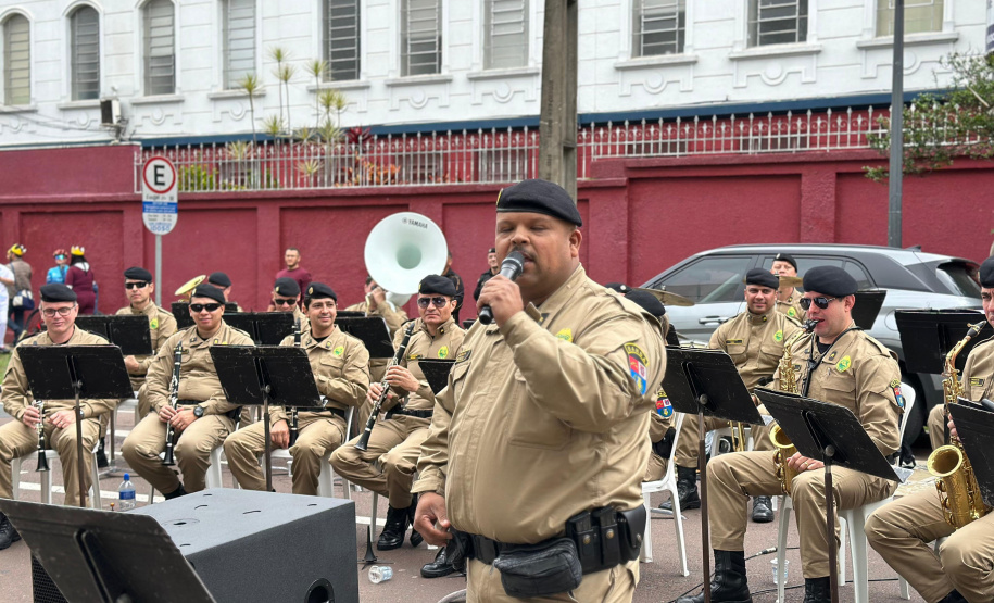 Música e esperança: Banda da PMPR faz show para crianças do Hospital Pequeno Príncipe