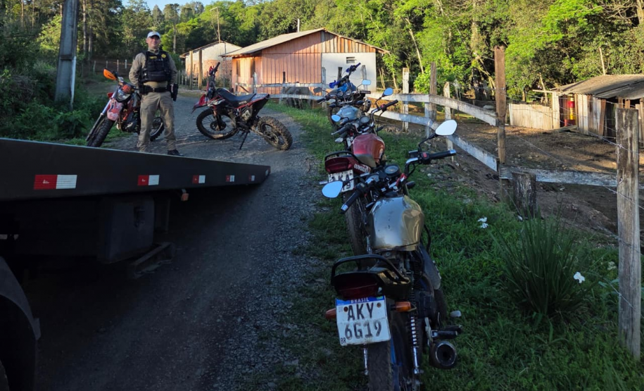 PMPR e PPPR desarticulam oficina clandestina e apreendem motocicletas adulteradas em Ponta Grossa