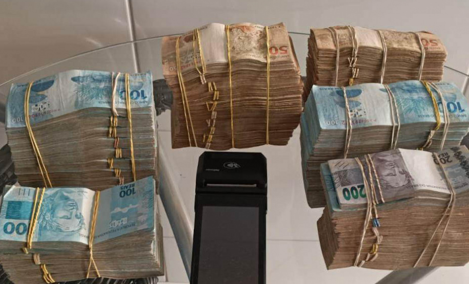 PCPR apreende carros de luxo e prende 42 pessoas de grupo que movimentou R$ 120 milhões