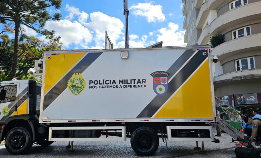 PMPR reforça policiamento em Curitiba com plataforma de observação elevada