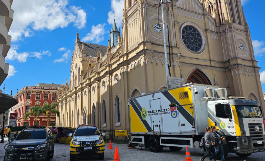 PMPR reforça policiamento em Curitiba com plataforma de observação elevada