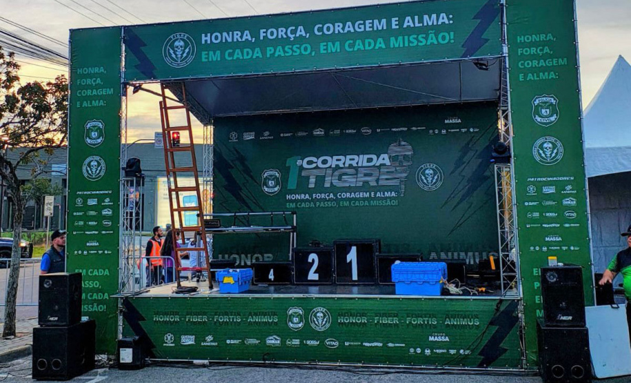 1ª Corrida Noturna do TIGRE celebra 35 anos da unidade e reúne 2,5 mil pessoas em São José dos Pinhais
