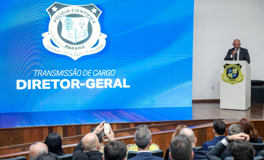 Com foco na eficiência, novo diretor-geral da Polícia Científica do Paraná assume o cargo