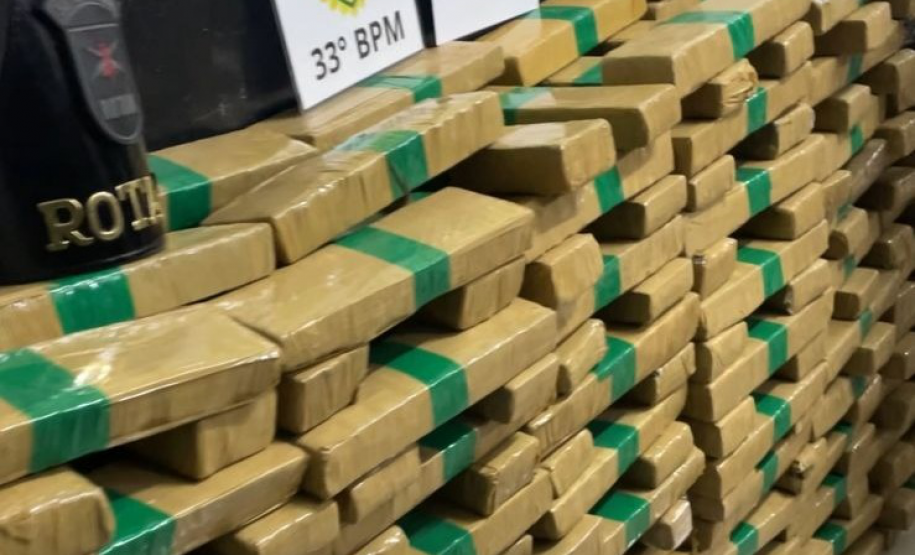 PMPR apreende carga de maconha em caminhão na CIC, em Curitiba