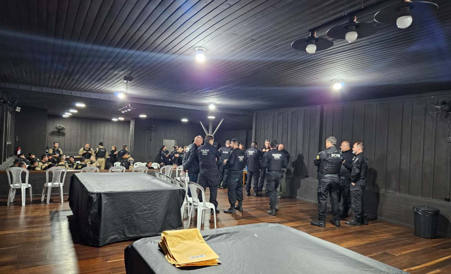 PCPR e PMPR prendem cinco pessoas durante operação contra o tráfico de drogas