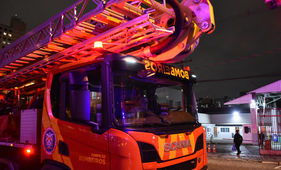 Bombeiros paranaenses criam grupo de trabalho para definir melhor tecnologia de resgate em altura para a corporação