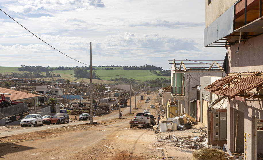 Polícia Civil monitora possíveis golpes envolvendo doações às vítimas do tornado em Rio Bonito do Iguaçu