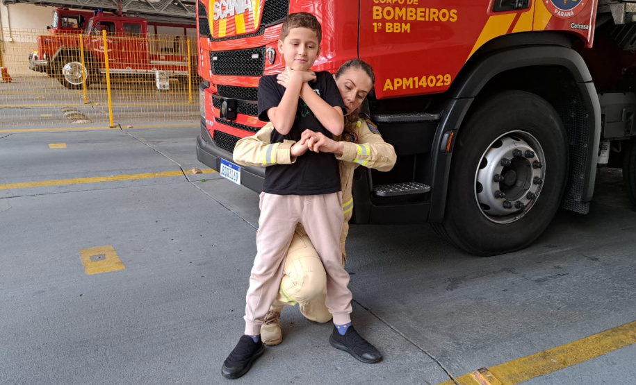 Corpo de Bombeiros alerta para atualização da manobra em casos de engasgo e reforça cuidados com bebês e idosos