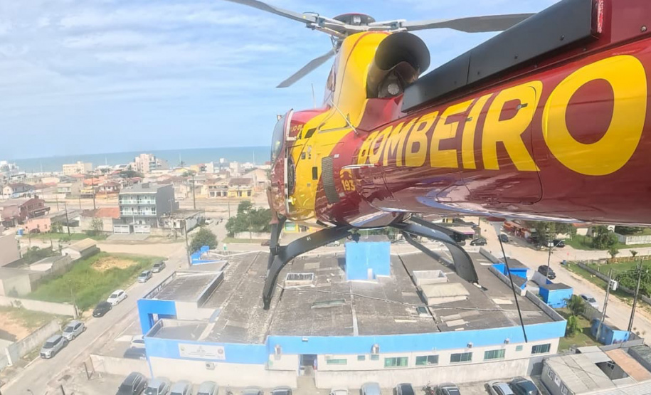 Após treinamento, helicóptero do Corpo de Bombeiros já está de prontidão no Litoral