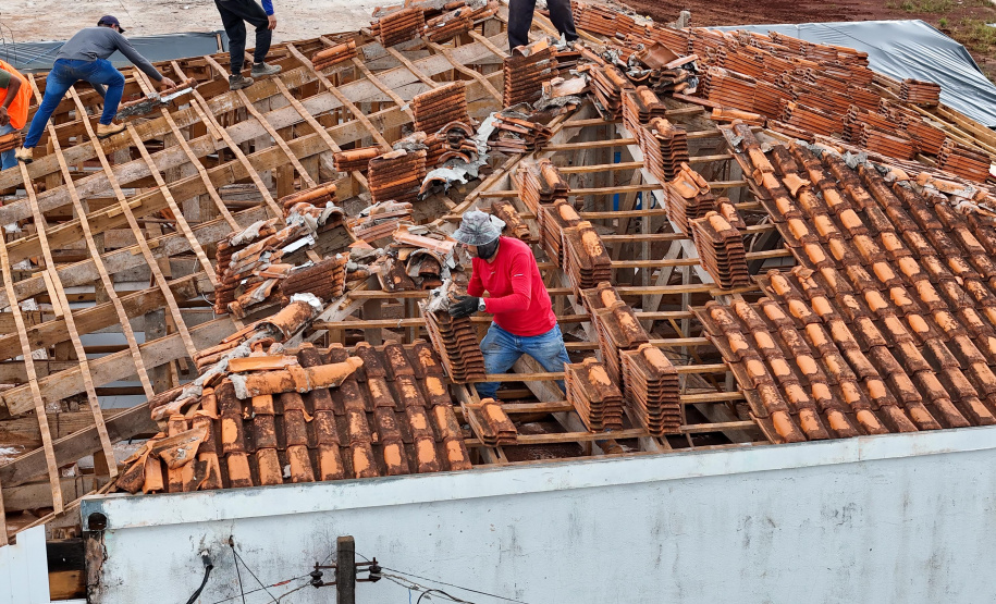 Após tornado, 70% dos imóveis de Rio Bonito do Iguaçu já receberam cobertura