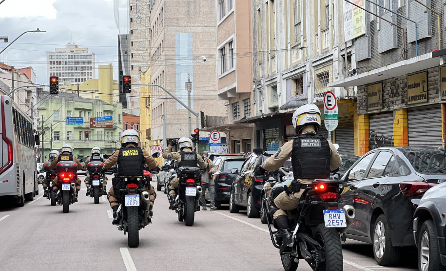 PMPR reforça policiamento em todo o Paraná durante período de compras e festas de fim de ano