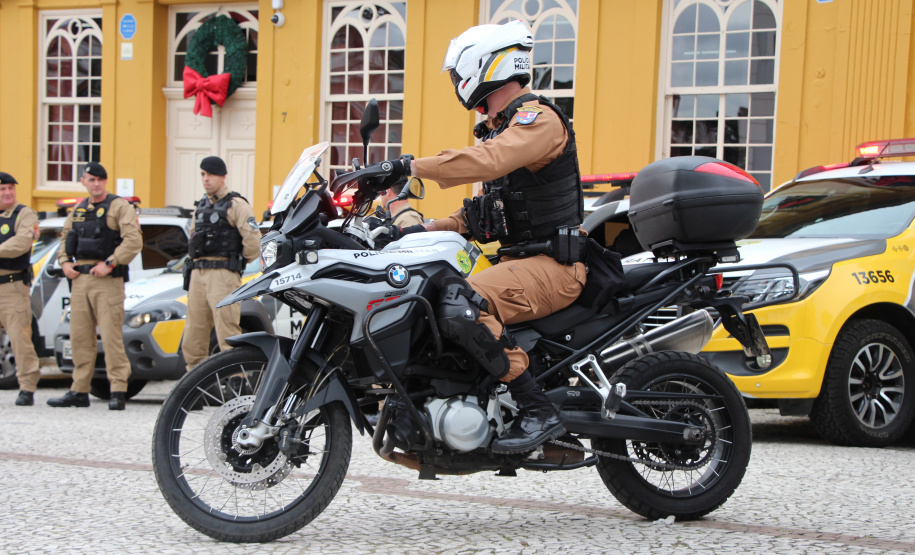 PMPR reforça policiamento em todo o Paraná durante período de compras e festas de fim de ano