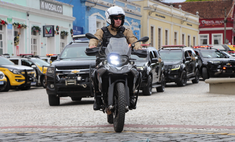PMPR reforça policiamento em todo o Paraná durante período de compras e festas de fim de ano