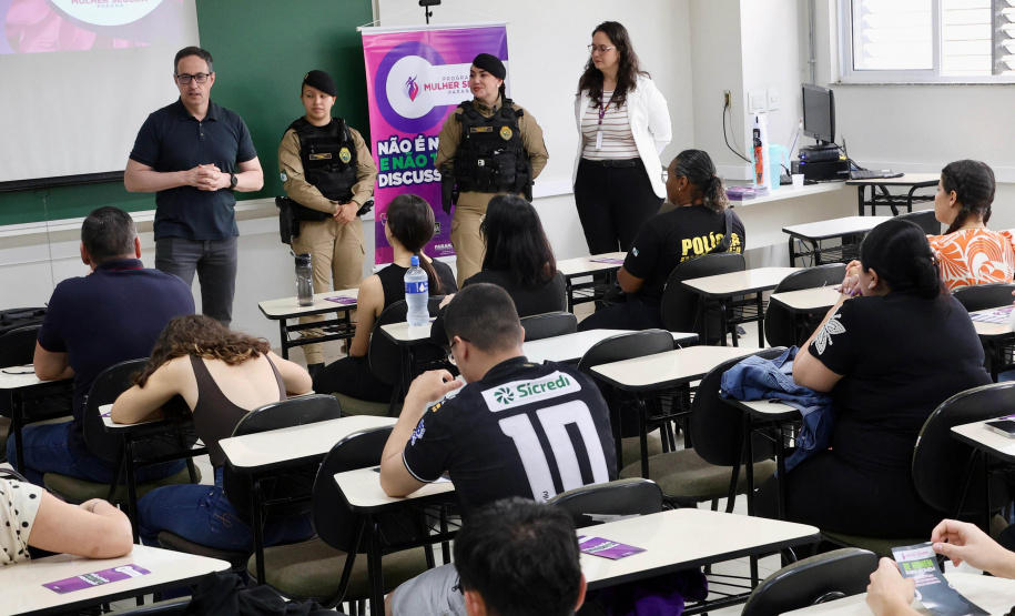 Mulher Segura: policiais realizam palestra para alunos de Direito em Ponta Grossa