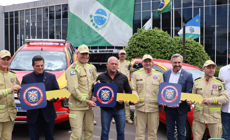 Governo do Paraná reforça estrutura do Corpo de Bombeiros em Guarapuava e Pitanga com novas viaturas