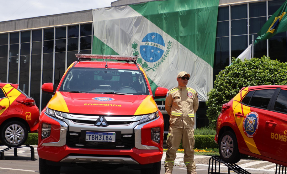 Governo do Paraná reforça estrutura do Corpo de Bombeiros em Guarapuava e Pitanga com novas viaturas