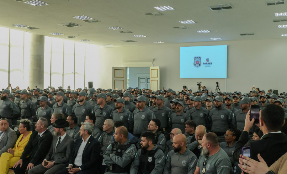 Governo do Paraná empossa novos policiais penais e reforça a segurança pública em todo o Estado