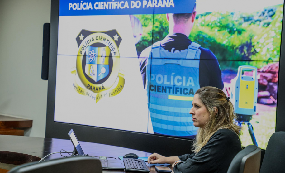 Polícia Científica do Paraná apresenta panorama do efetivo, investimentos e entregas em reunião com o secretário de segurança