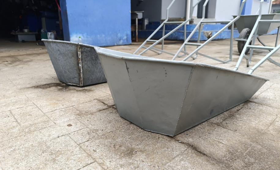 Custodiados de Piraquara produzem carrinhos de mão para auxiliar reconstrução de Rio Bonito do Iguaçu