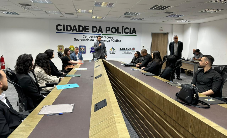 Polícia Científica do Paraná reforça quadro com a posse de 16 novos profissionais