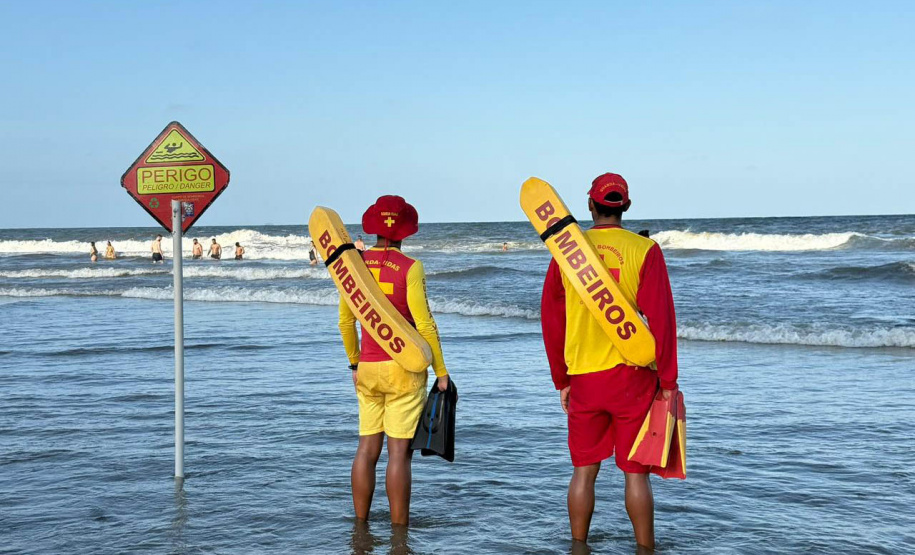 Corpo de Bombeiros reforça efetivo no Litoral e alerta para cuidados contra afogamentos