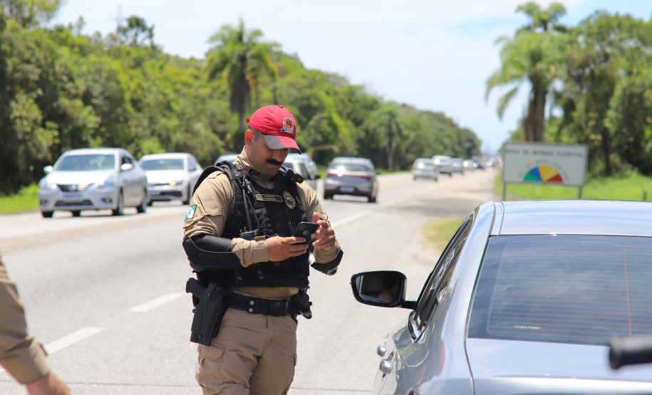 PMPR reforça policiamento nas rodovias estaduais durante Réveillon