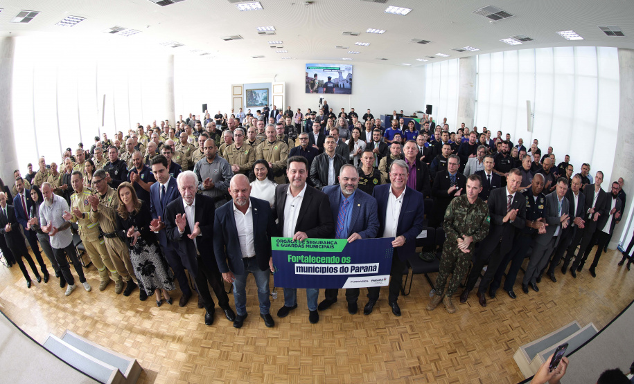Paraná discute integração das forças de segurança do Estado e dos municípios