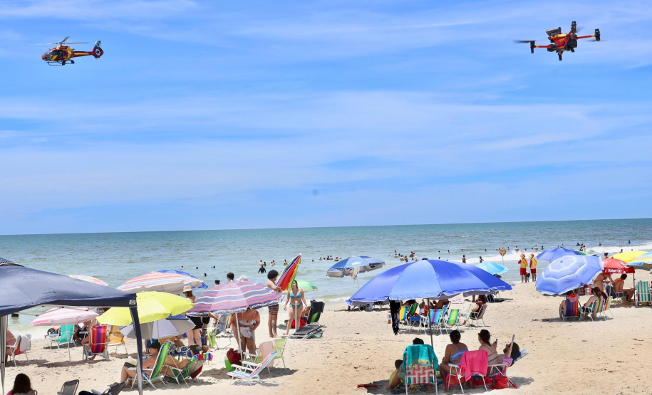 Verão Maior Paraná: Drones reforçam ações do Corpo de Bombeiros na prevenção, orientação e buscas